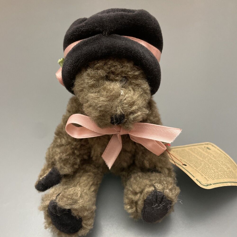 Boyds Bears Archive Collection Simone w/Bearware Hat, Original Tags, Fully Joint